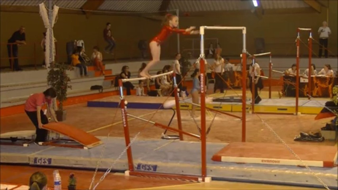 Loann en barre Finale de Zone FFG pouss'up beaucaire 2013
