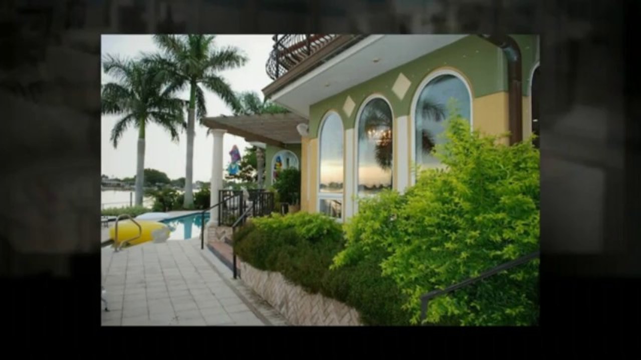 Replacement Windows Contractors Tampa FL |  Stormfitters Call (727) 544-0575