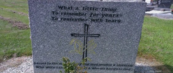 Pokunne Njnanum...Malayalam Christian Devotional (Sad Song) by M G Sreekumar