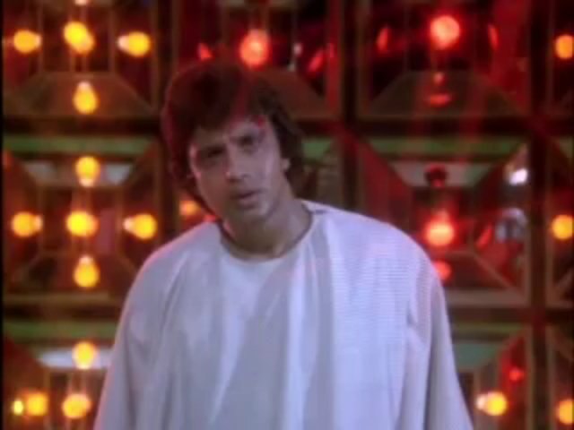 Goron Ki Na Kalon Ki - Rajesh Khanna - Mithun - Disco Dancer - Bollywood Songs
