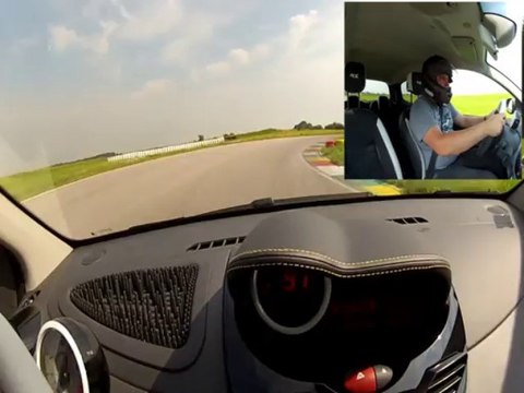 VIDÉO et photos TWINGO RS RED BULL + RS MONITOR + CIRCUIT CHAMBLEY 07/2013