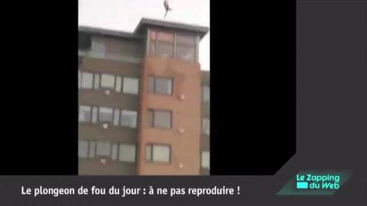 Zapping du web du 24 juillet : Japon : des filles payées pour porter des pub sur leurs jambes