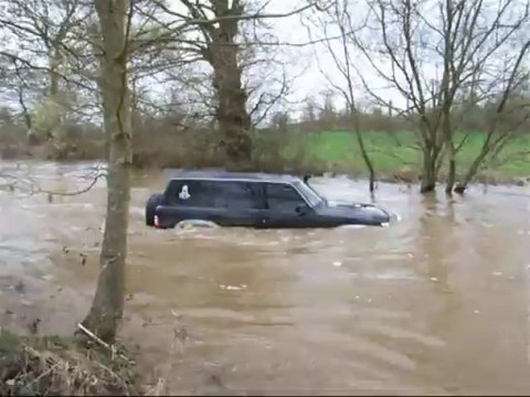 Passage à gué un peu Extrême !