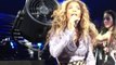 Beyoncé Knowles hair stucked in a fan during her show - so funny!