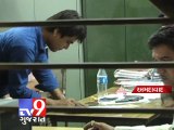 Tv9 Gujarat - Robbers looted jewellery worth 30 lakh from jeweller , Ahmedabad
