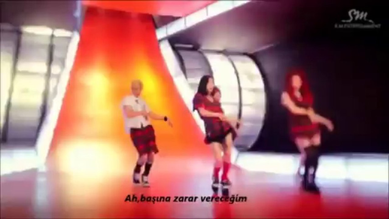F(x) Rum Pum Pum Pum Türkçe Altyazılı