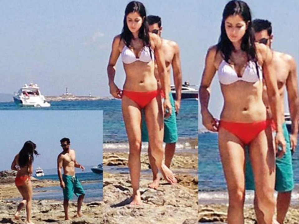 OMG Katrina Kaif Spotted In Bikini With Ranbir Kapoor