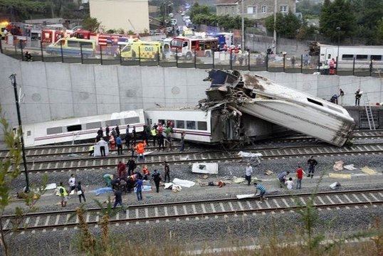 Espagne : déraillement d'un train à Saint-Jacques de Compostelle