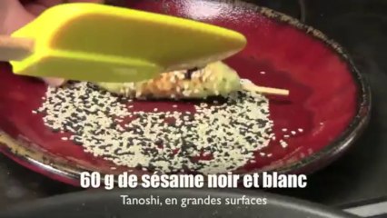 Salade roquette-pastèque et brochettes de poulet au sésame