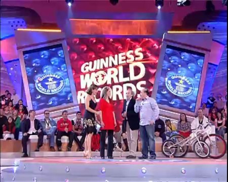 Loudest Burp (Female) - Der Lauteste Rülpser (Weiblich) Guinness World Record