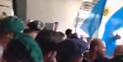 L’impressionnant accueil réservé à Gonzalo Higuain par les supporters de Naples