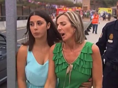 Крушение поезда в Испании: погибших уже 77