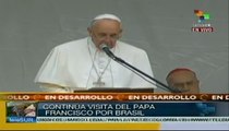 Papa insta a católicos a trabajar por un mundo más justo y solidario