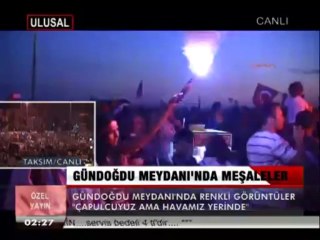 GÜNDOĞDU MEYDANI'NDA MEŞALELER