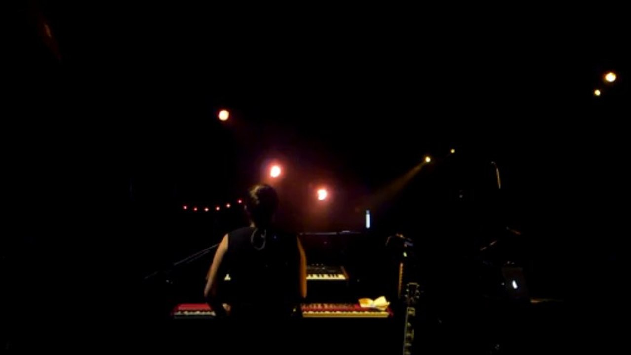 Julieta Venegas - Paris -22-juillet-2013-Cabaret Sauvage