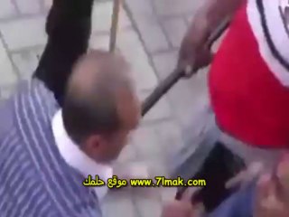 شاهد سحل وذبح وتعذيب شاب برابعة العدوية