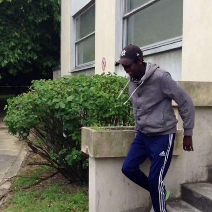 Football avec un papier