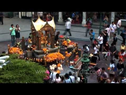 Time lapse at Erawan shrine, Bangkok