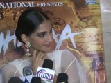 Sonam Kapoor Looking Beautiful in White on Success Party of Ranjaana