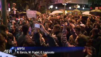 Protesta durante misa del papa