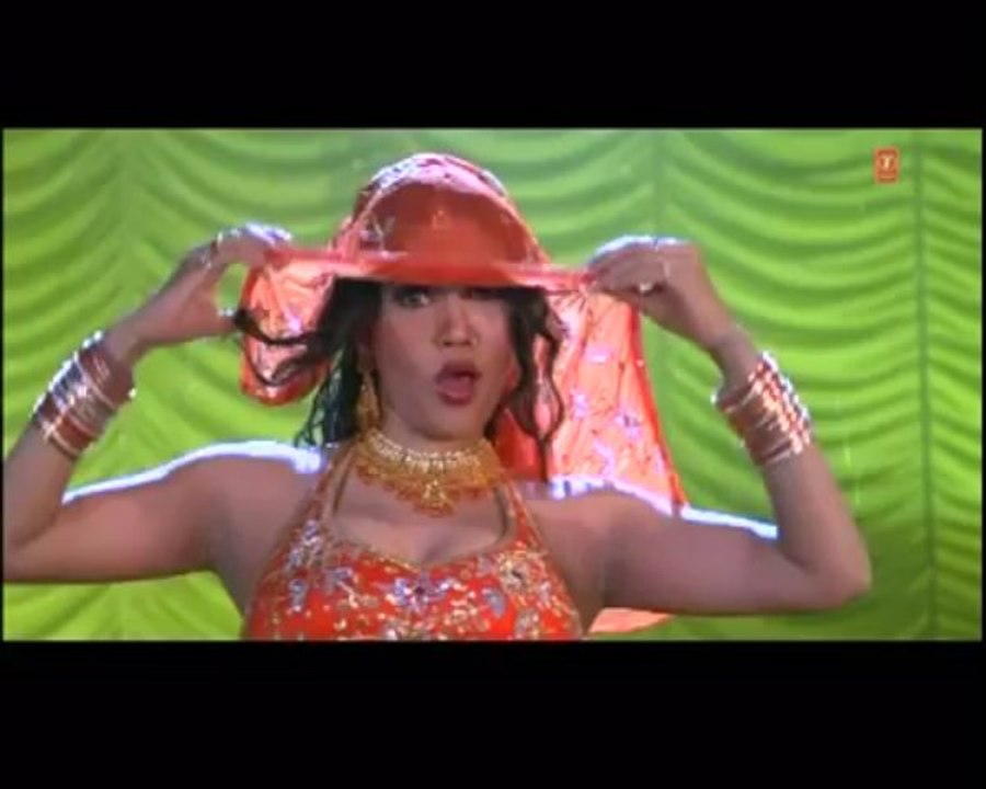 Khatiya Bichhake Chadariya Odhake (Full Video) - Hot Bhojpuri Item Song By Kalpana