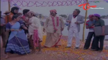 Hilarious Scene | Chiranjeevi Bluffs Rao Gopalrao In Funny Getup