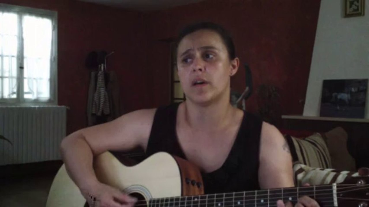 UNE SIMPLE CHANSON DANS LE VENT / COURLICOUCOU