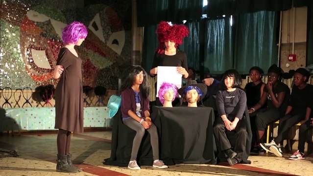 Notre Cendrillon d’après Cendrillon de J.Pommerat dans le cadre d’ateliers de pratiques artistiques amateurs