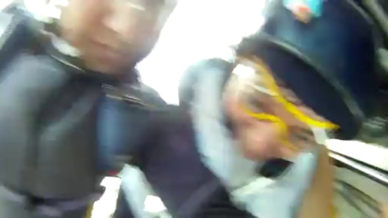 PARACHUTISME – RASSEMBLEMENT FEMININ NATIONAL 2013 : Free Fly "saut 2"