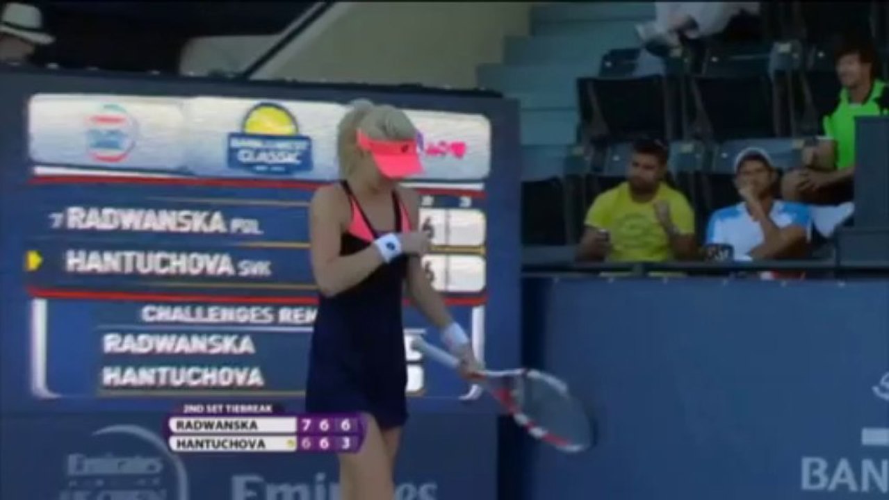 Stanford: Kleine Radwanska macht's der Schwester gleich