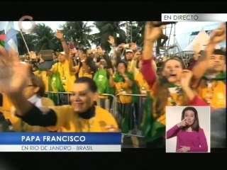 Millón y medio de personas se congregaron en Copacabana para recibir al papa Francisco