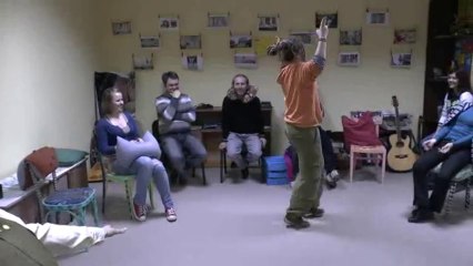 Актёрское упражнение "Подиумная модель"