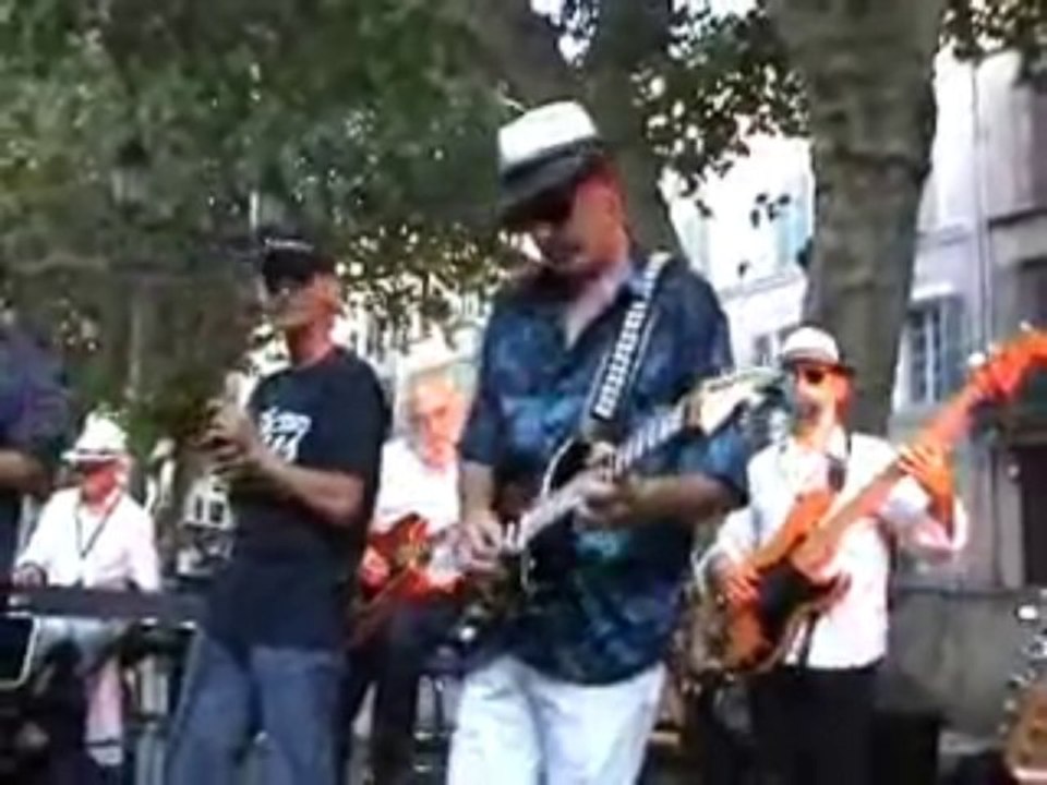 Salernes Apéritif Concert « Mad in Blues » le blues de Chicago Vendredi 26 juillet 2013 à 19h00 sur le cours Théodore Bouge à Salernes