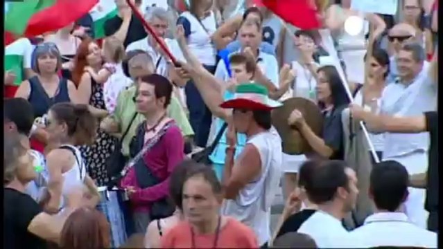 Bulgaria's prime minister refuses to resign despite...