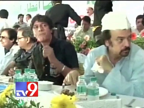 Tv9 Gujarat - Bollywood faces spotted in Iftar party hosted by Sharad Pawar