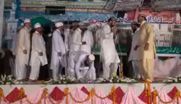 Mehfil e Miraj conferrence entrance Mufakir e islam Pir Syed Abdul Majid Mahboob Kazmi hanfi Qadri