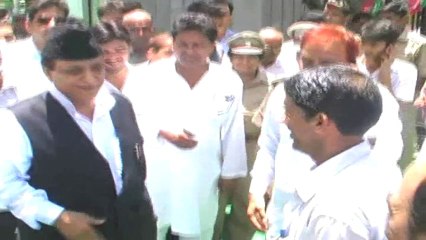 Azam Khan calls Farooq Abdullah, ‘fakeer’