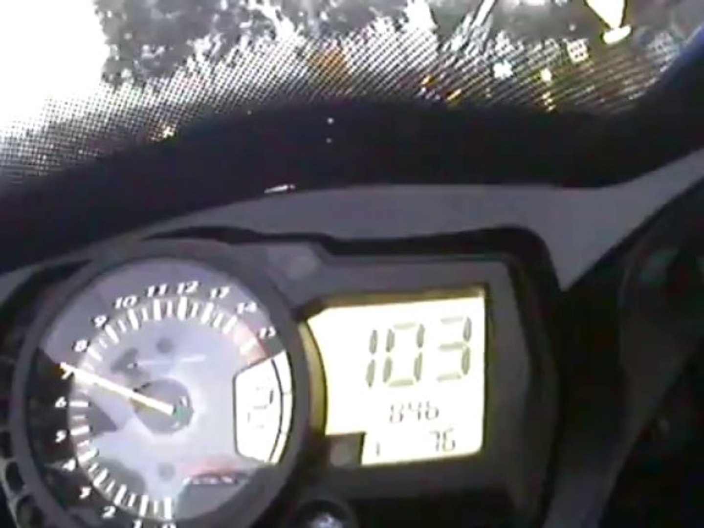 300 km/h Moto - Vidéo Dailymotion