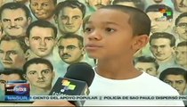 Niños celebran el Día de la Rebeldía Nacional en Cuba