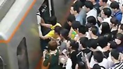 Rush Hour In The Beijing Subway