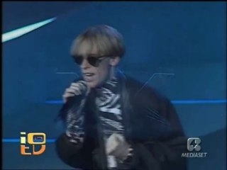 Baltimora - Living In The Background