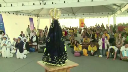 Joven venezolana confesada por el Papa "Le pedí que venga a Venezuela que tanto lo necesita"