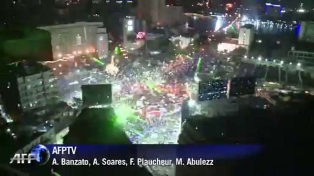 Confrontos deixam dezenas de mortos no Cairo