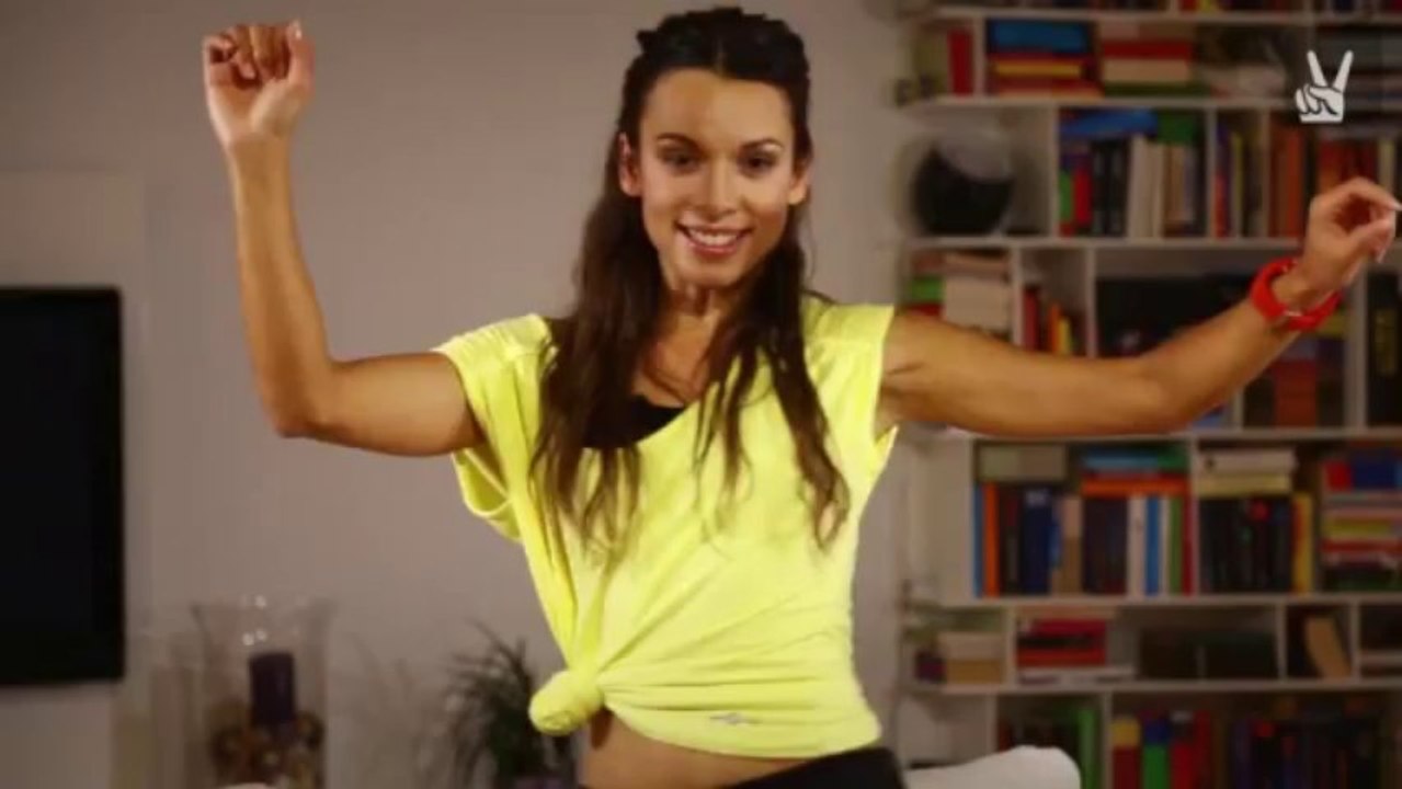 Latin Dance Workout: Sexy, flacher Bauch mit Cha Cha Cha, Mambo, Merengue und Co.!