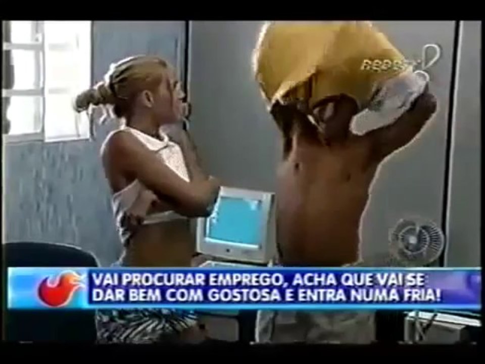 Pegadinha do João Kleber - Vaga para estriper com a Flávia