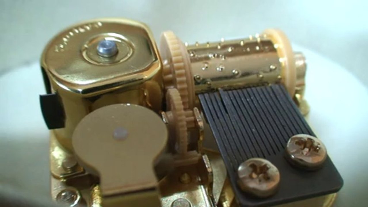 Whole new world music box