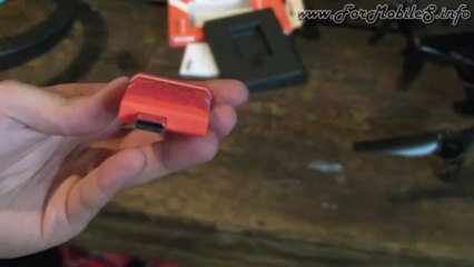 Unboxing di Parrot GPS Flight Recorder - esclusiva mondiale !