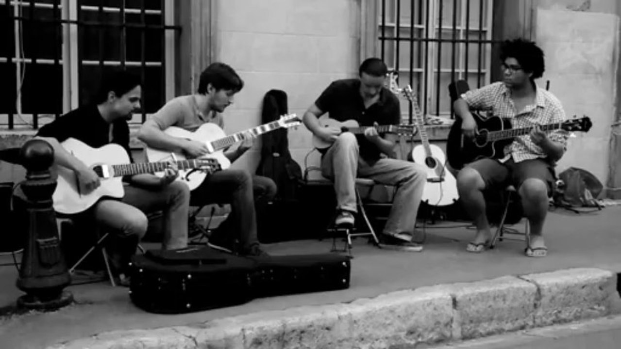Gala Swing Quartet joue blue drag, au jeudis d'albertas, Aix-en-Provence