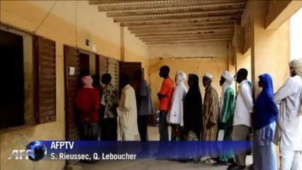 Les Maliens votent pour élire leur président