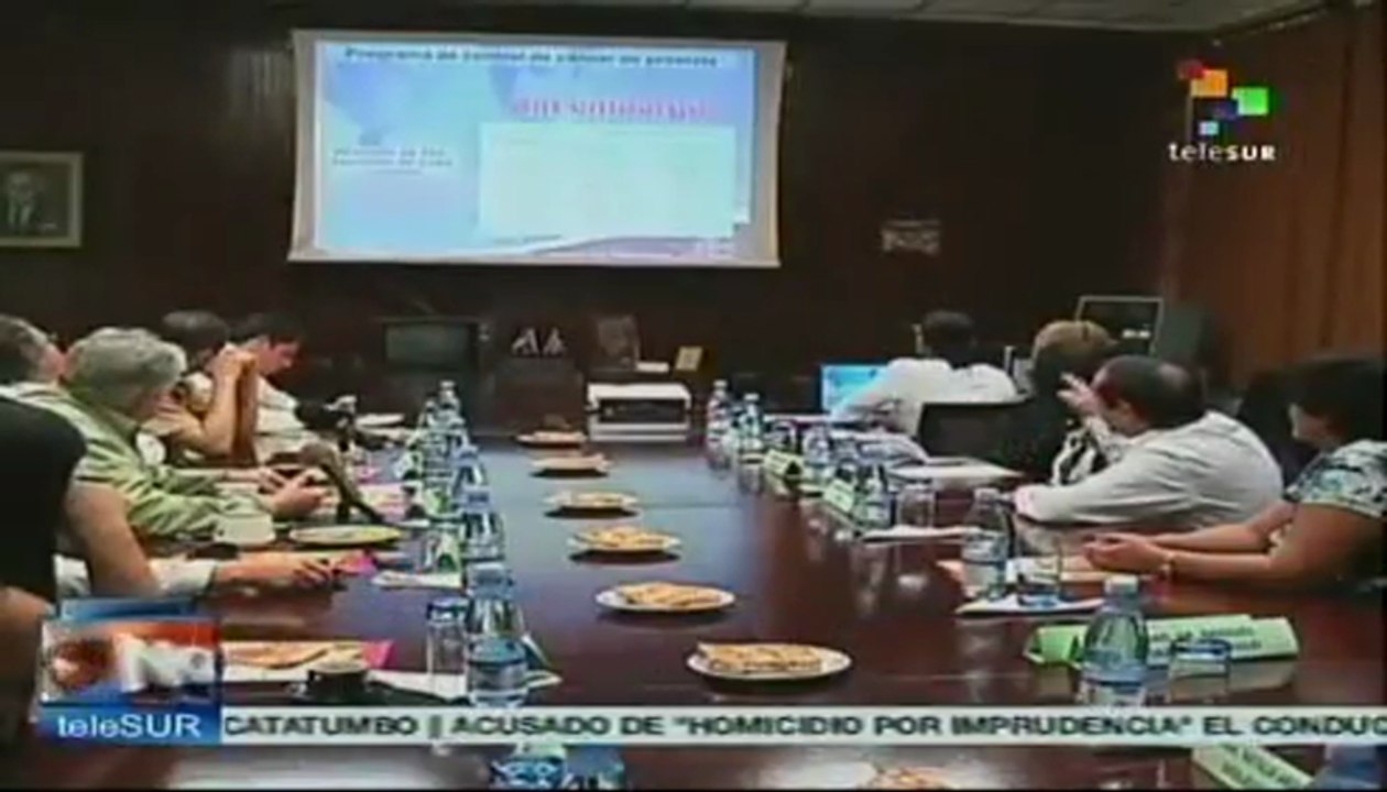 José Mujica visita centro Biotecnológico de La Habana